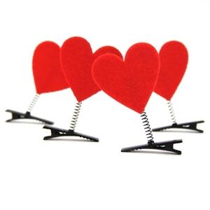 Beautiful 4pcs Heart Decor Hair Clip